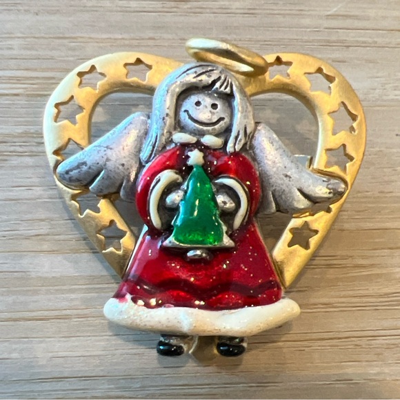 AJMC Jewelry - Starry Heart Happy Angel Christmas Holiday AJMC Pin Brooch